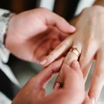 Wann lohnt sich eine Steuerklassenänderung bei Heirat?